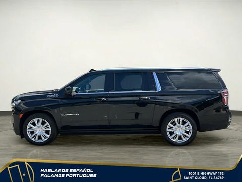 Used 2024 Chevrolet Suburban High Country AWD/4WD image 3