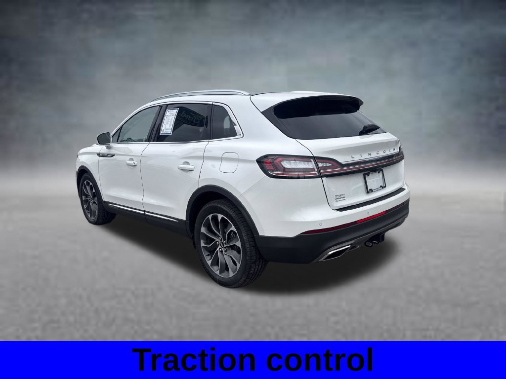 Used 2022 Lincoln Nautilus Reserve w/ Class II Trailer Tow Package AWD/4WD image 9