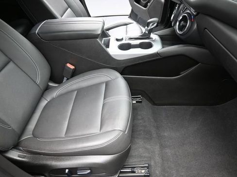 Used 2024 Chevrolet Blazer LT w/ LPO, Black Grille Bar Package image 27