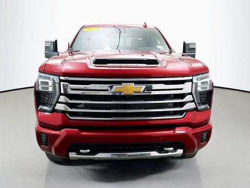 Used 2024 Chevrolet Silverado 3500 High Country image 2