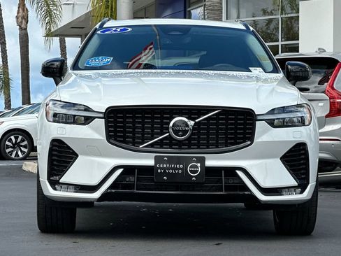 Certified 2025 Volvo XC60 B5 Plus AWD/4WD image 8