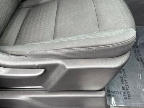 Used 2023 Chevrolet Silverado 1500 RST AWD/4WD image 23