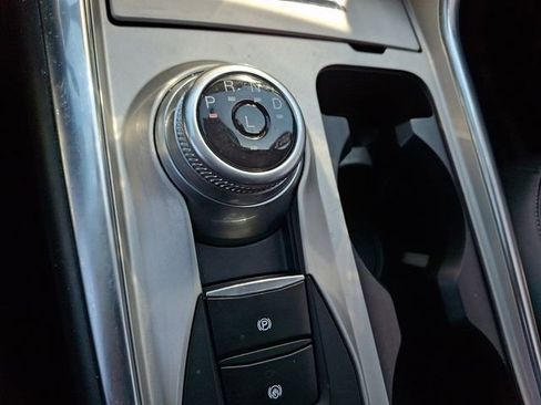 Used 2023 Ford Explorer XLT w/ Equipment Group 202A AWD/4WD image 17