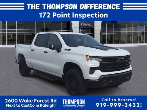 Used 2024 Chevrolet Silverado 1500 LT Trail Boss w/ Convenience Package II AWD/4WD image 1