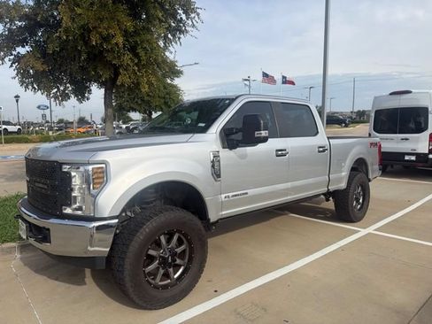 Used 2019 Ford F250 XL w/ STX Appearance Package AWD/4WD image 2