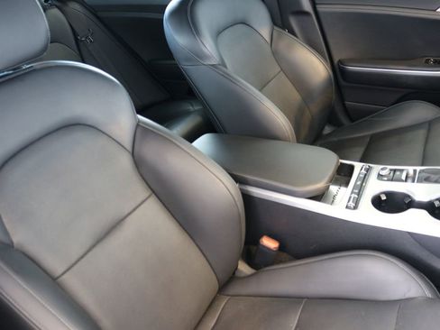 Used 2020 Kia Stinger GT1 image 46