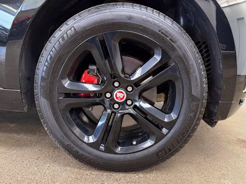 Used 2017 Jaguar F-PACE R-Sport image 20