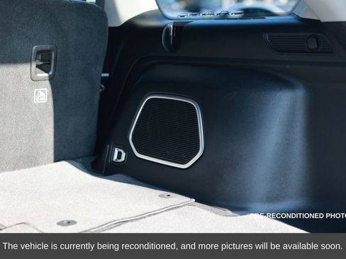 Used 2022 Jeep Grand Cherokee Limited 4xe image 38