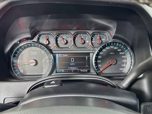 Used 2016 Chevrolet Suburban LT AWD/4WD image 12
