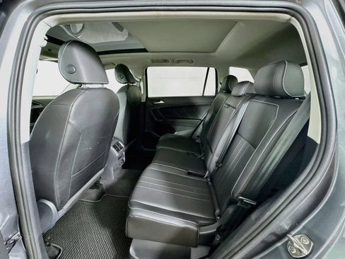 Used 2023 Volkswagen Tiguan SE AWD/4WD image 25