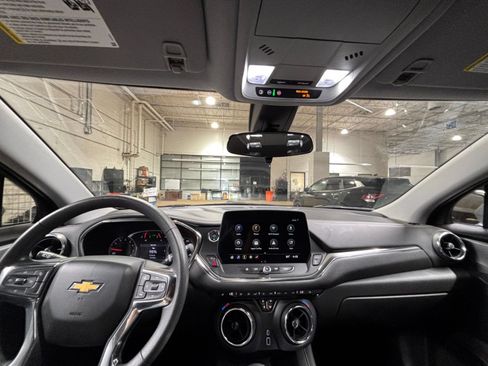 Used 2026 Chevrolet Blazer LT AWD/4WD image 29