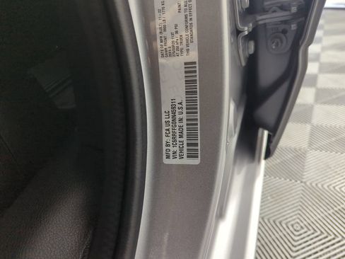 Used 2022 RAM 1500 Big Horn AWD/4WD image 37