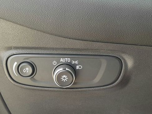 Used 2022 Chevrolet Equinox LS AWD/4WD image 28