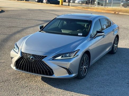 New 2025 Lexus ES 350 w/ Premium Package image 9