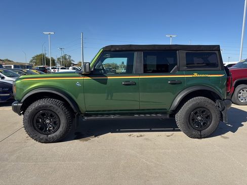 Used 2022 Ford Bronco Black Diamond w/ Sasquatch Package image 24