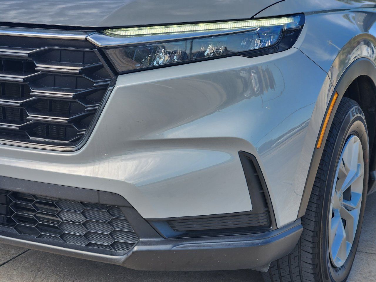 Used 2024 Honda CR-V LX image 9