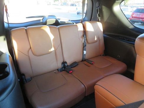 Used 2024 INFINITI QX80 Sensory w/ Cargo Package image 16