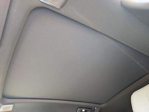 Certified 2025 Cadillac Optiq Luxury 2 AWD/4WD image 13