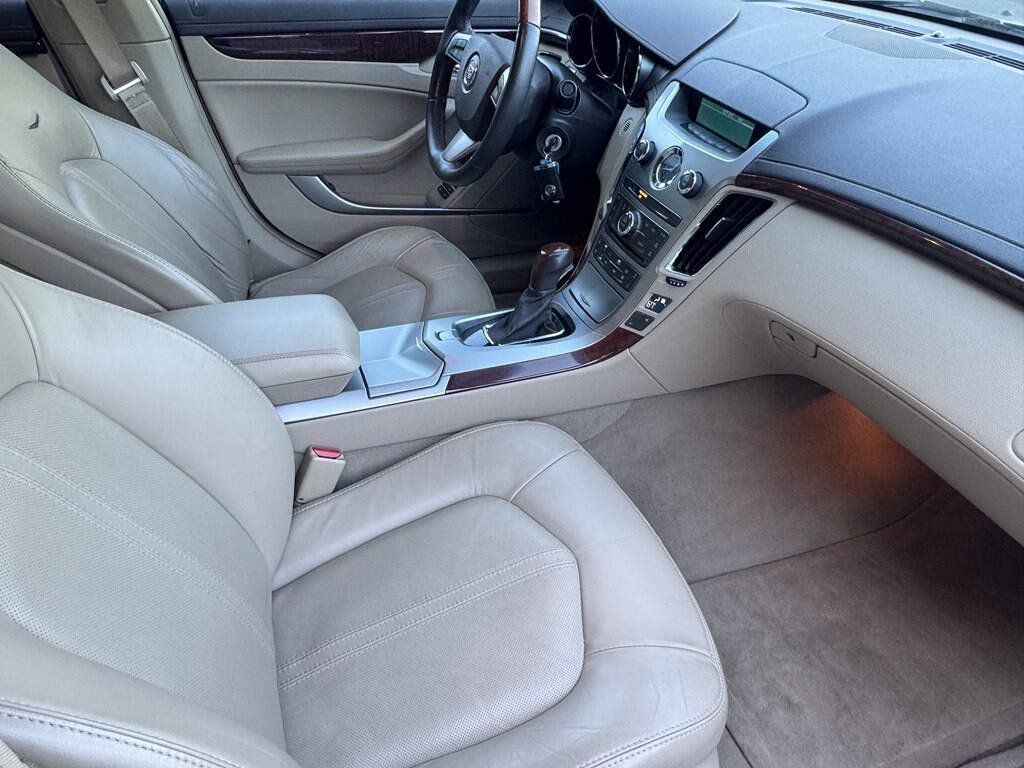 Used 2011 Cadillac CTS Luxury AWD/4WD image 17