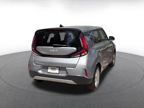 Used 2025 Kia Soul LX w/ LX Technology Package FWD image 14