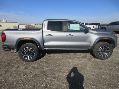 New 2026 GMC Canyon AT4 image 3