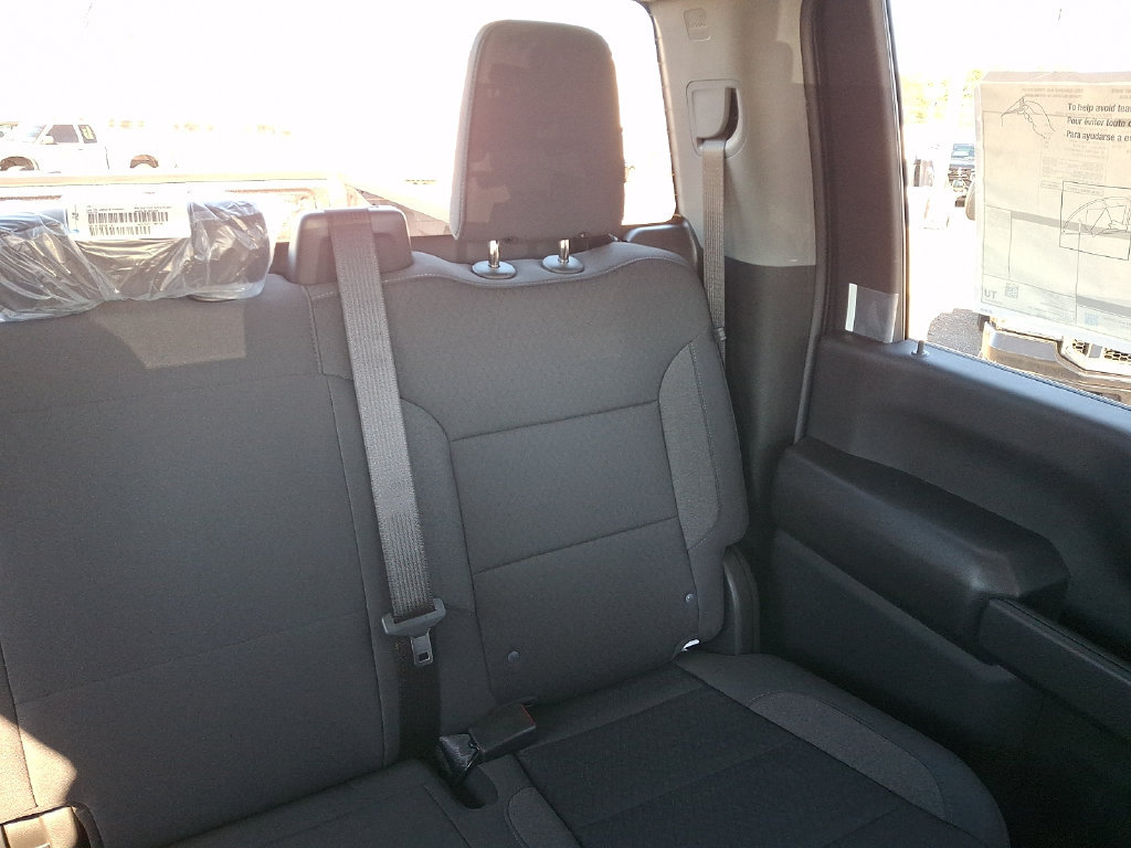 New 2026 Chevrolet Silverado 2500 Custom w/ Custom Value Package AWD/4WD image 15