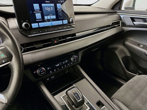 Used 2024 Mitsubishi Outlander SE image 26