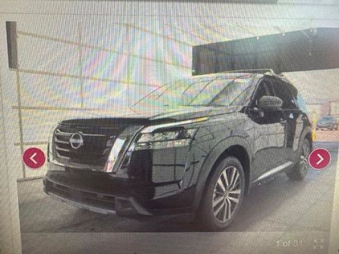 Certified 2025 Nissan Pathfinder Platinum w/ Cargo Package FWD image 1