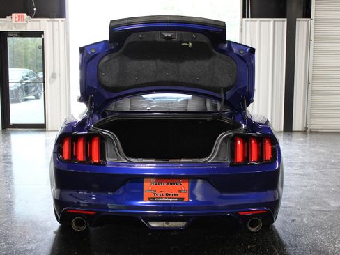 Used 2015 Ford Mustang Coupe w/ Equipment Group 051A RWD image 28