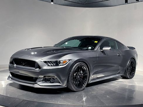 Used 2017 Ford Mustang GT w/ GT Performance Package RWD image 2