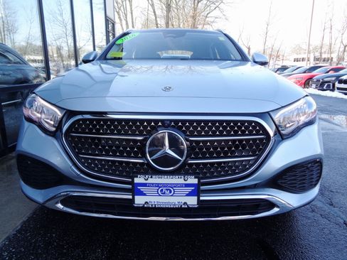 Used 2025 Mercedes-Benz E 450 4MATIC All-Terrain Wagon image 2
