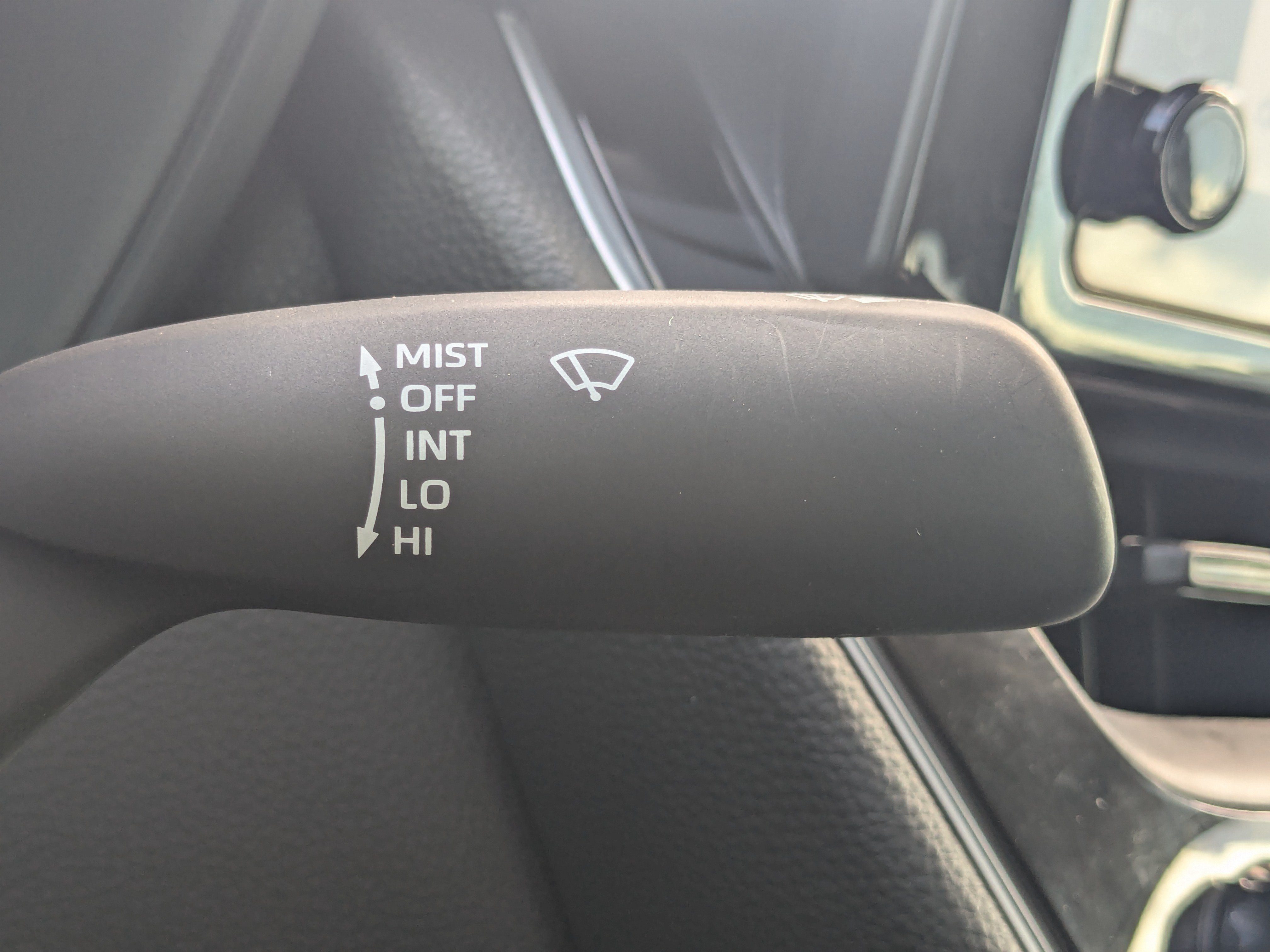 Used 2025 Toyota Corolla LE FWD image 32