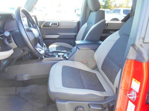 Used 2022 Ford Bronco 4-Door AWD/4WD image 10