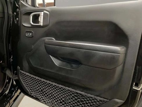 Used 2024 Jeep Wrangler Unlimited Sport AWD/4WD image 80