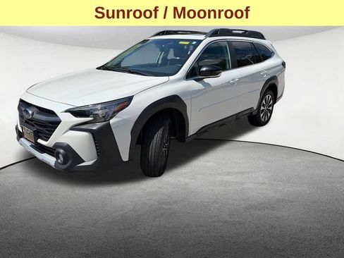 Used 2025 Subaru Outback Limited AWD/4WD image 5