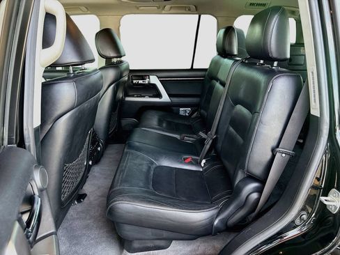 Used 2015 Toyota Land Cruiser AWD/4WD image 21