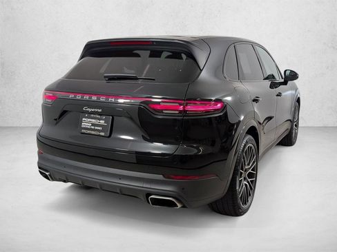 Certified 2023 Porsche Cayenne AWD/4WD image 9