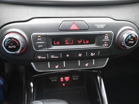 Used 2019 Kia Sorento SX FWD image 9
