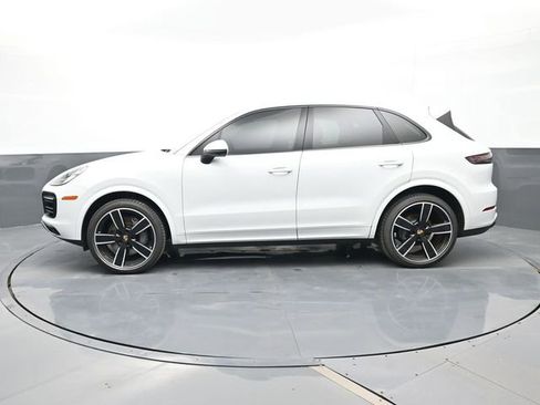 Certified 2023 Porsche Cayenne S Platinum image 2