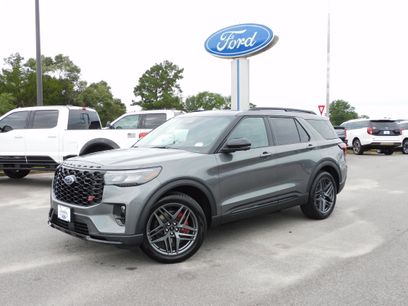 New 2025 Ford Explorer ST w/ Sun And Sound Package