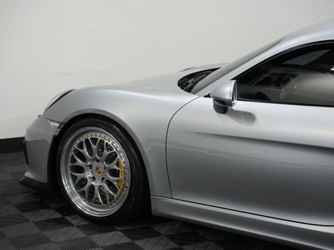 Used 2016 Porsche Cayman GT4 image 22