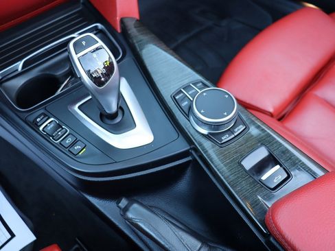 Used 2020 BMW 430i xDrive Convertible w/ Executive Package image 29