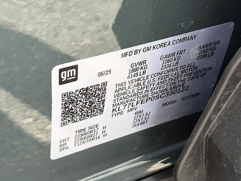 Used 2025 Chevrolet Trax LS w/ LS Convenience Package FWD image 26