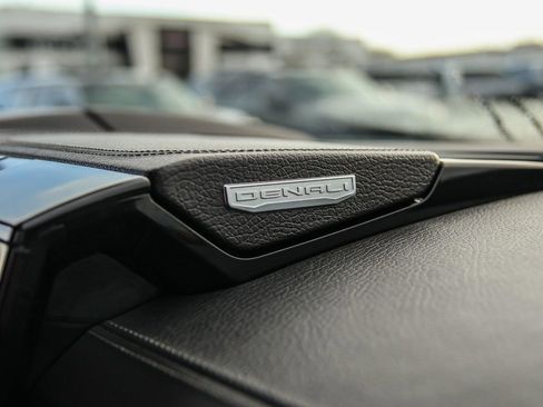 Certified 2025 GMC Yukon Denali image 20