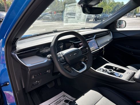 New 2026 Jeep Cherokee Limited AWD/4WD image 15