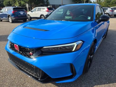 Used 2025 Honda Civic Type R image 4
