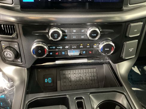 Used 2024 Ford F150 Lariat AWD/4WD image 28