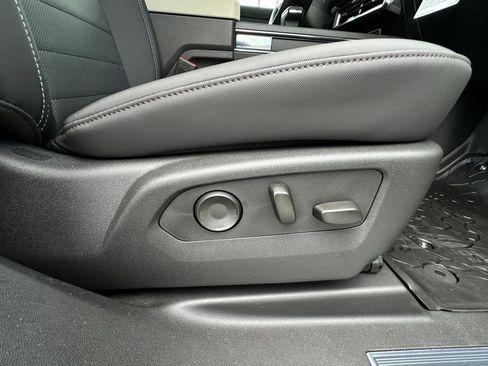 New 2026 GMC Hummer EV w/ LPO, Sport Package AWD/4WD image 13