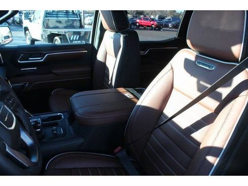 Used 2026 GMC Sierra 1500 Denali Ultimate AWD/4WD image 2