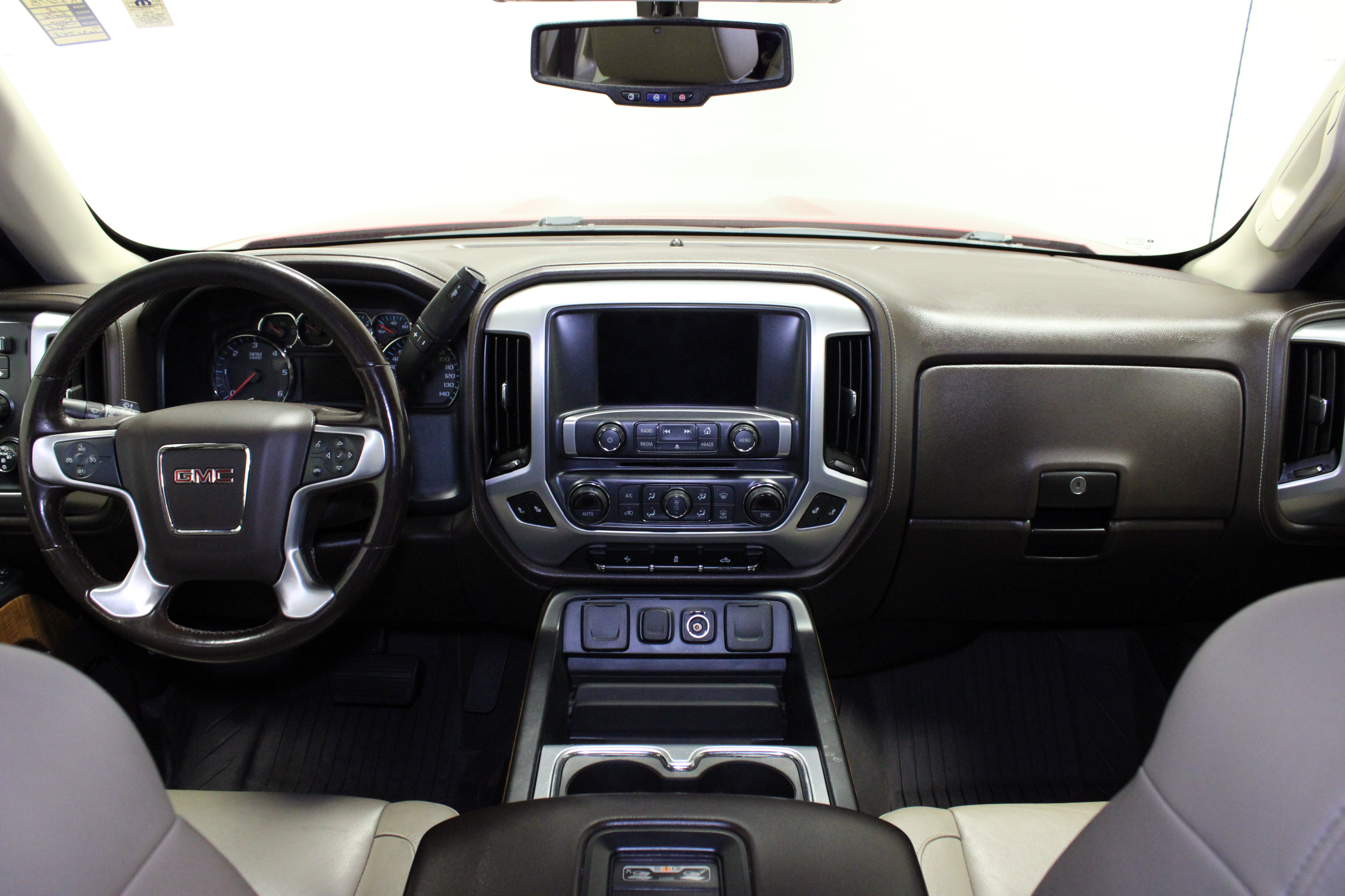 Used 2018 GMC Sierra 1500 SLT w/ SLT Premium Package AWD/4WD image 18